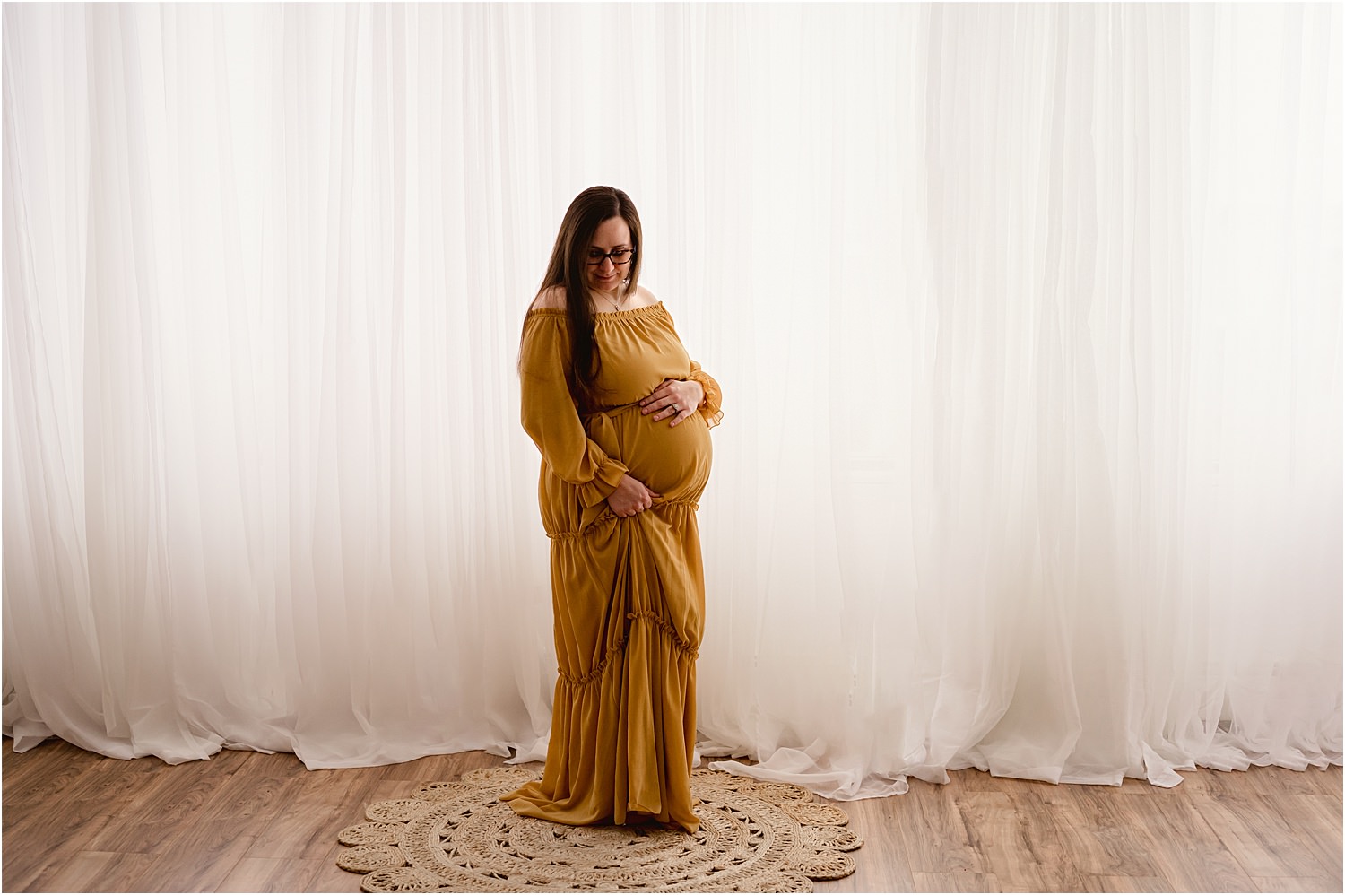 Studio Maternity | Jessica