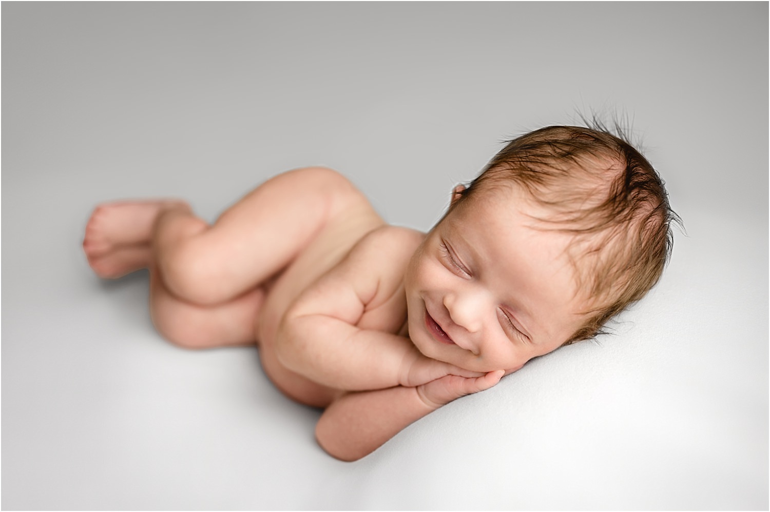 Behind the Scenes: A Day in the Life of a Newborn Photographer | Hudson